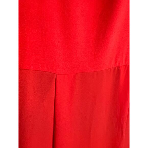 Vince Camuto Red Cold Shoulder Hi Low Top M NWT - Picture 7 of 8